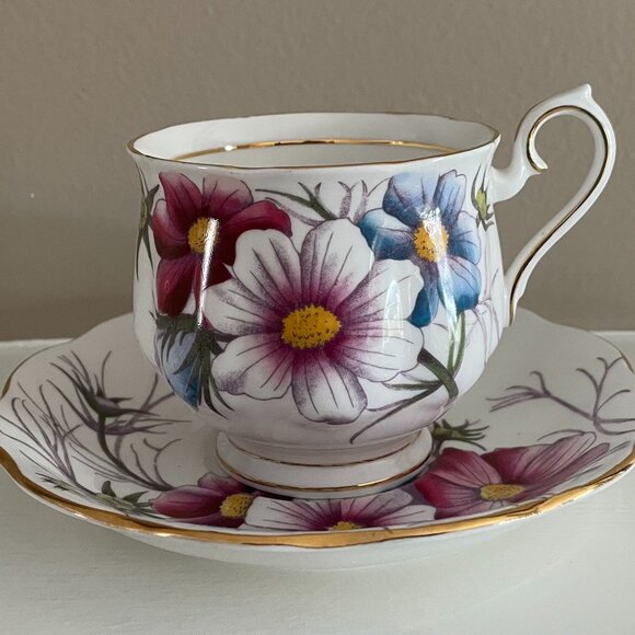 VTG Royal Albert Bone China Teacup & Saucer Flower of the Month Series Cosmos - Picture 1 of 8